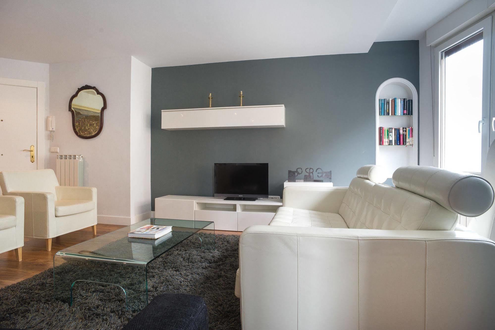 Playa Gros - Ib. Apartments San Sebastián Eksteriør billede